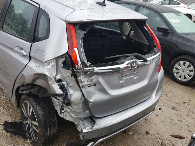 3HGGK5H82JM723364 - 2018 HONDA FIT EX SILVER photo 9