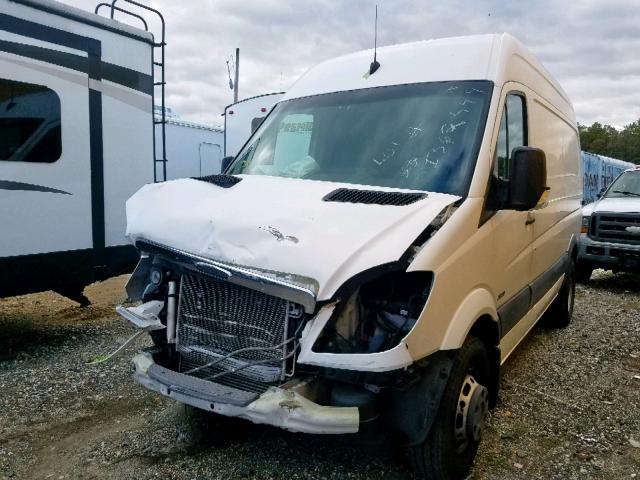 WDYPF0CC6A5468441 - 2010 FREIGHTLINER SPRINTER 3 WHITE photo 2