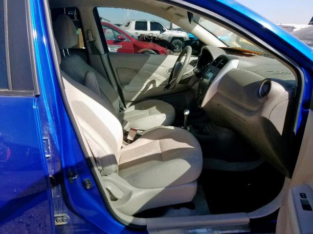 3N1CN7AP1FL800629 - 2015 NISSAN VERSA S BLUE photo 5