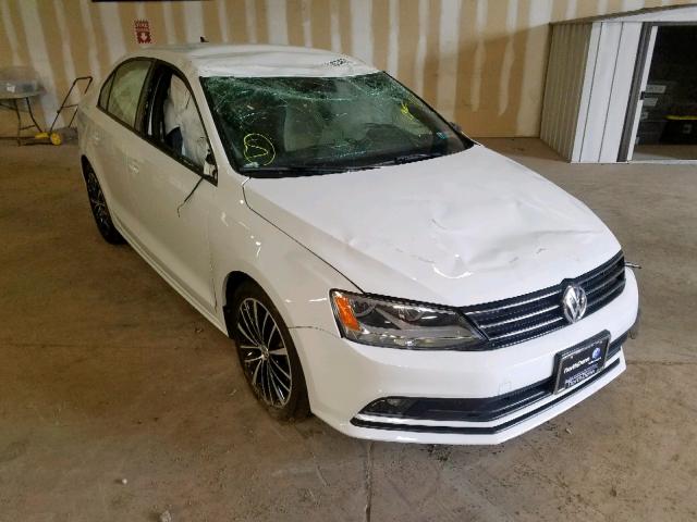 3VWD17AJ0GM419002 - 2016 VOLKSWAGEN JETTA SPOR WHITE photo 1