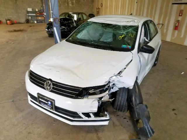 3VWD17AJ0GM419002 - 2016 VOLKSWAGEN JETTA SPOR WHITE photo 2