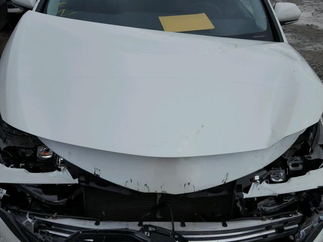 JTDKARFP9J3077903 - 2018 TOYOTA PRIUS PRIM 白色 照片 7