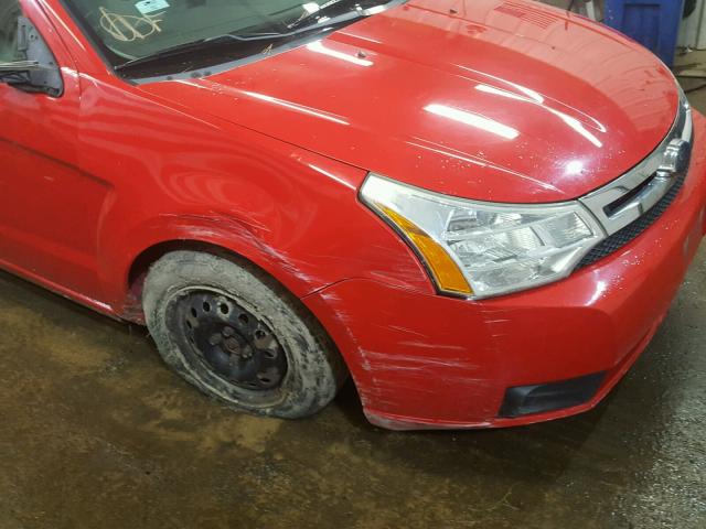 1FAHP34N08W264436 - 2008 FORD FOCUS S/SE RED photo 9