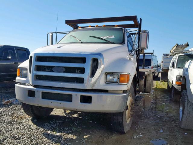 3FRXF75N67V508584 - 2007 FORD F750 SUPER WHITE photo 2