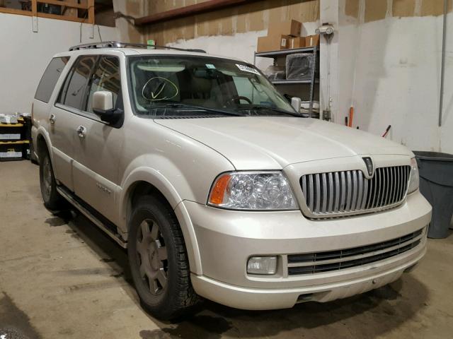 5LMFU285X6LJ20561 - 2006 LINCOLN NAVIGATOR 白色 照片 1