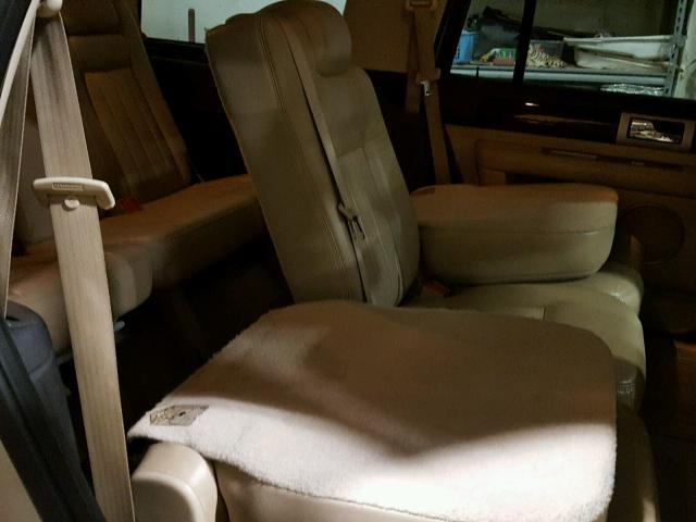5LMFU285X6LJ20561 - 2006 LINCOLN NAVIGATOR 白色 照片 6