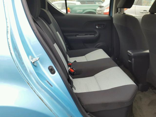 JTDKDTB31F1091322 - 2015 TOYOTA PRIUS C BLUE photo 6