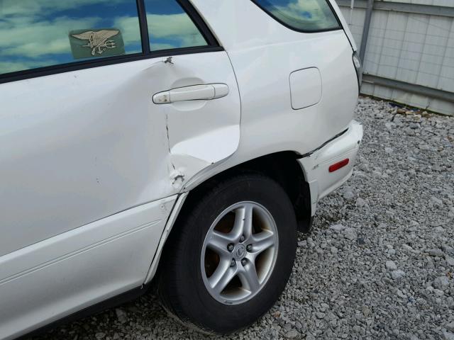 JTJHF10U420266986 - 2002 LEXUS RX 300 WHITE photo 9