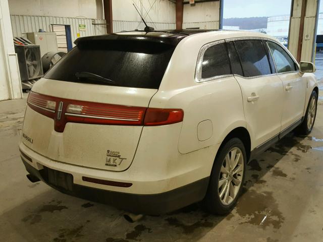 2LMHJ5AT9ABJ18439 - 2010 LINCOLN MKT WHITE photo 4