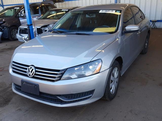 1VWAP7A34DC030119 - 2013 VOLKSWAGEN PASSAT S SILVER photo 2