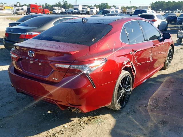 4T1BZ1HK0JU506475 - 2018 TOYOTA CAMRY XSE RED photo 4