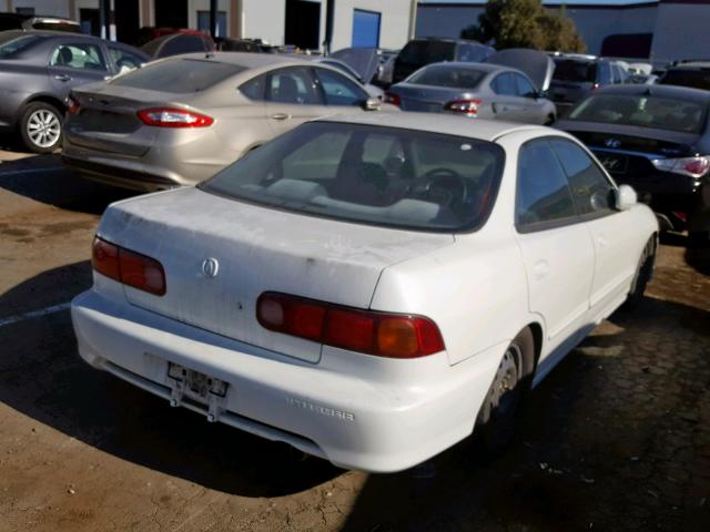 JH4DB7653VS000480 - 1997 ACURA INTEGRA LS WHITE photo 4