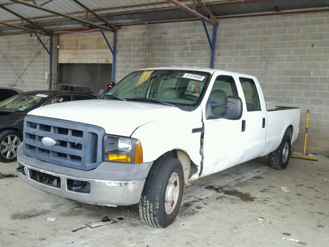 1FTWW30537EA98024 - 2007 FORD F350 SRW S WHITE photo 2