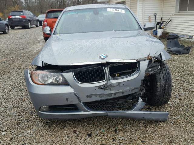 WBAVB17596NK36940 - 2006 BMW 325 I AUTO GRAY photo 9