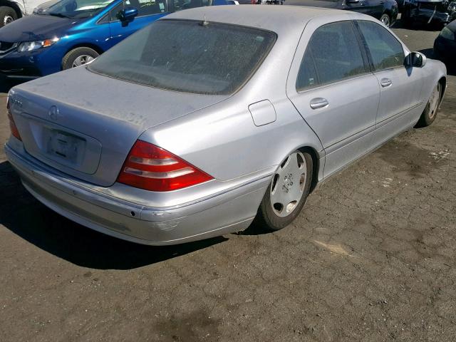 WDBNG75J2YA067070 - 2000 MERCEDES-BENZ S 500 SILVER photo 4