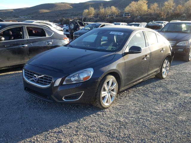 YV1902FH9D2233458 - 2013 VOLVO S60 T6 GRAY photo 2