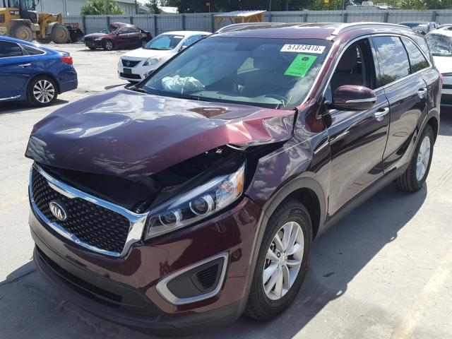 5XYPG4A37HG289667 - 2017 KIA SORENTO LX BURGUNDY photo 2