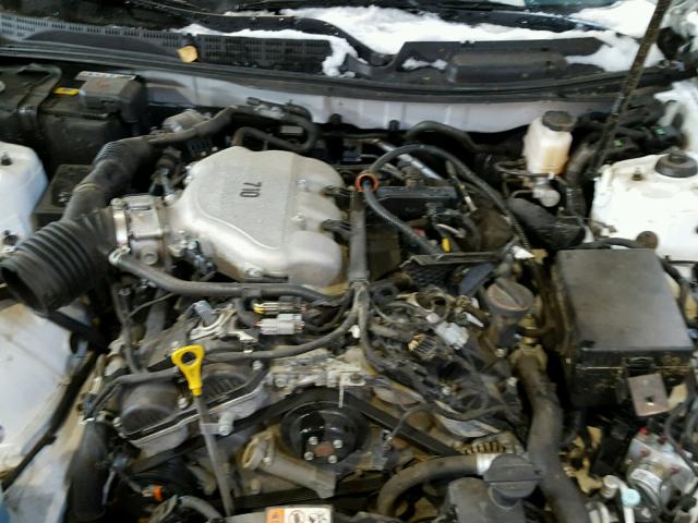 KMHHU6KJ3GU131843 - 2016 HYUNDAI GENESIS CO WHITE photo 7