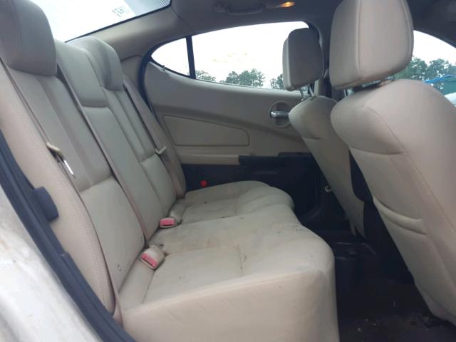 2G2WP552171201177 - 2007 PONTIAC GRAND PRIX WHITE photo 6