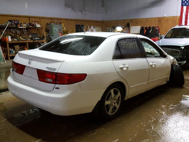 JHMCN36535C003627 - 2005 HONDA ACCORD HYB WHITE photo 4