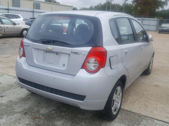 KL1TD66E69B657837 - 2009 CHEVROLET AVEO LS SILVER photo 4