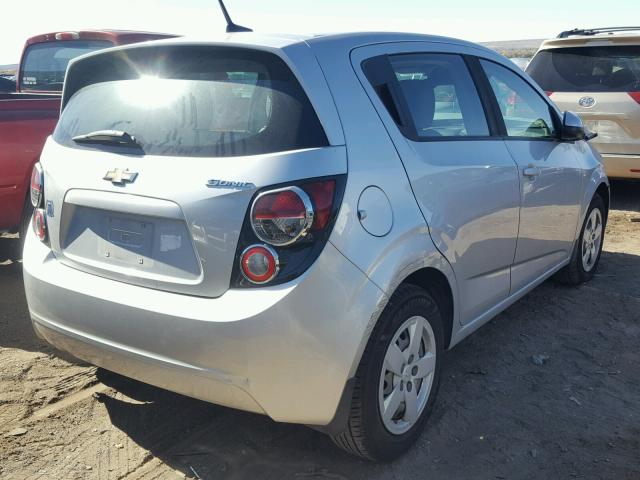 1G1JA6SH6E4116089 - 2014 CHEVROLET SONIC LS 灰色 照片 4