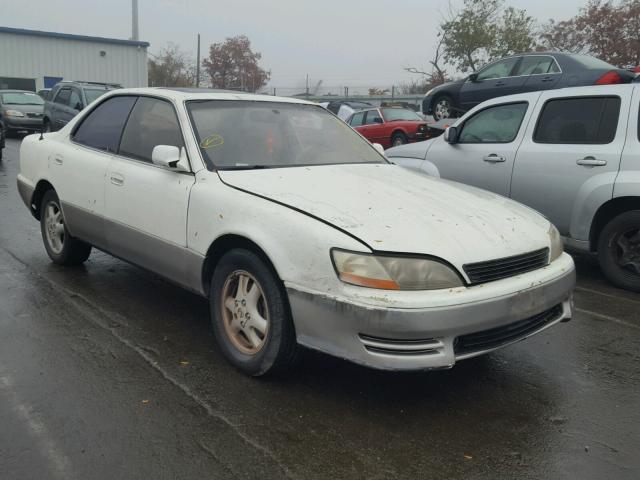 JT8GK13T6R0010807 - 1994 LEXUS ES 300 BLACK photo 1