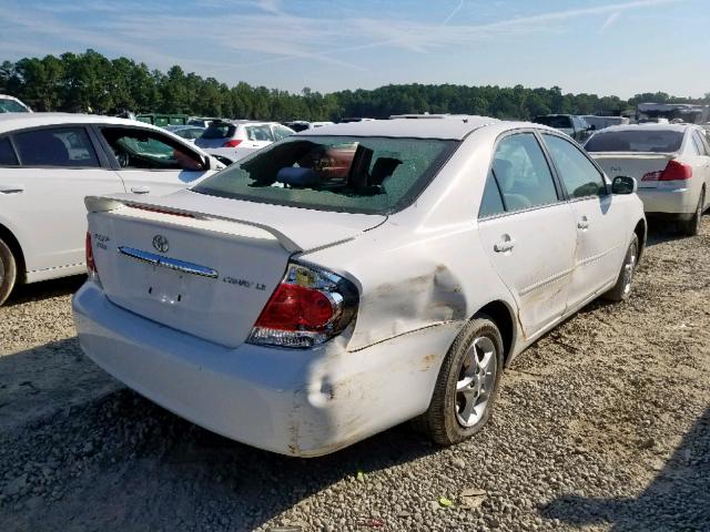 4T1BE32K05U607778 - 2005 TOYOTA CAMRY LE WHITE photo 4