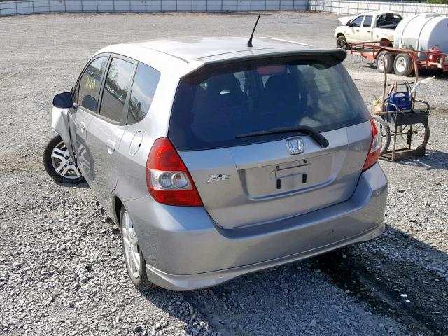 JHMGD38627S022740 - 2007 HONDA FIT S SILVER photo 3