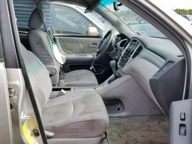 JTEEP21AX50103952 - 2005 TOYOTA HIGHLANDER GRAY photo 5