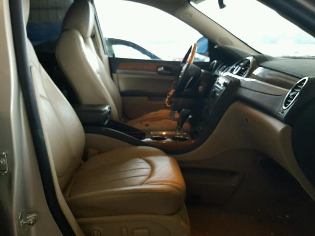 5GAKRBED4BJ304999 - 2011 BUICK ENCLAVE CX GOLD photo 5