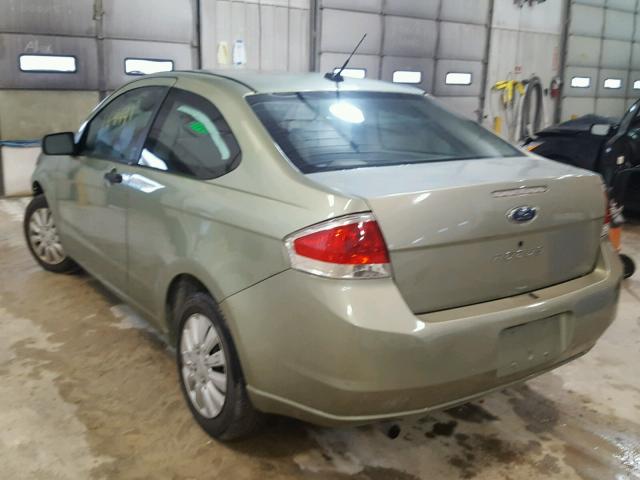 1FAHP32N08W128746 - 2008 FORD FOCUS S/SE GREEN photo 3