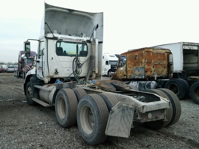 1M1AK06Y57N021919 - 2007 MACK 600 CXN600 WHITE photo 3