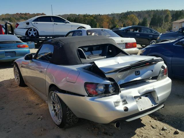 JHMAP11482T000822 - 2002 HONDA S2000 SILVER photo 3