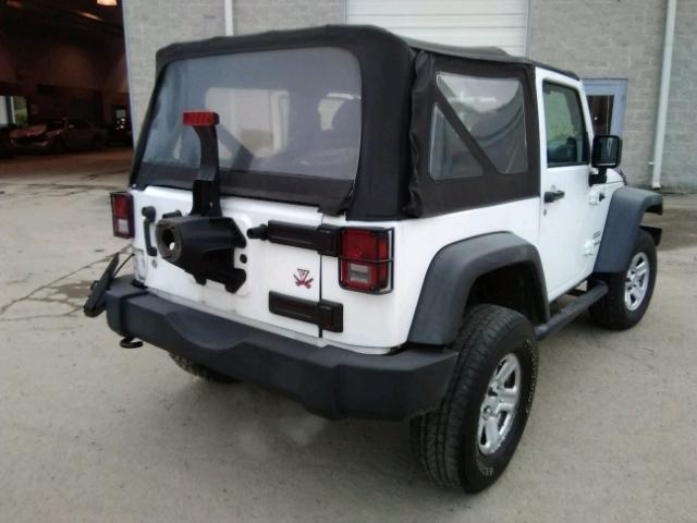 1C4AJWAG8CL135472 - 2012 JEEP WRANGLER S WHITE photo 4