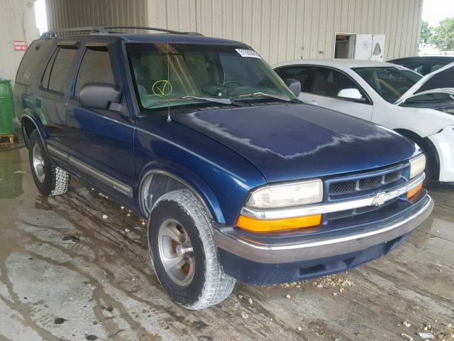 1GNCS13W112204607 - 2001 CHEVROLET BLAZER BLUE photo 1