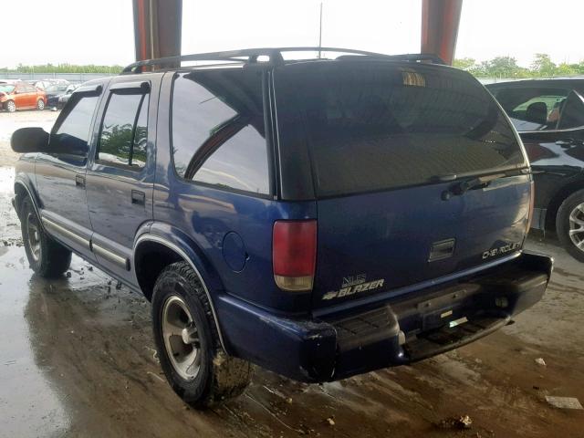 1GNCS13W112204607 - 2001 CHEVROLET BLAZER BLUE photo 3