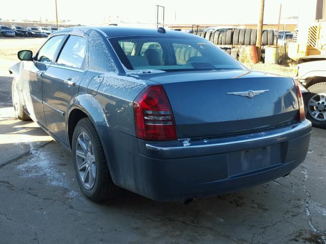 2C3JA63HX5H608704 - 2005 CHRYSLER 300C BLUE photo 3