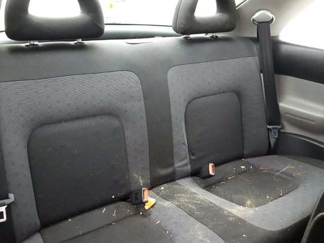 3VWCC21C9XM439582 - 1999 VOLKSWAGEN NEW BEETLE Qara foto 6