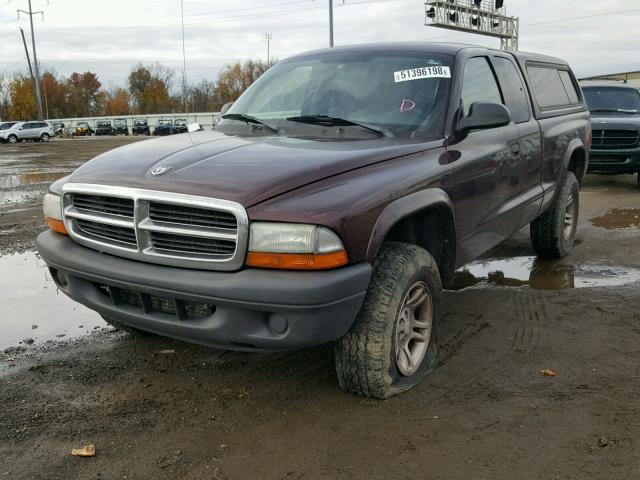 1D7HG12K44S662828 - 2004 DODGE DAKOTA SXT MAROON photo 2