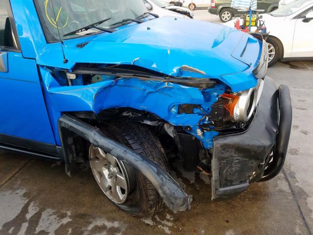 JTEBU11F570024211 - 2007 TOYOTA FJ CRUISER BLUE photo 9