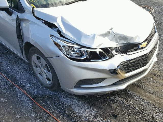 1G1BC5SM4J7158873 - 2018 CHEVROLET CRUZE LS SILVER photo 9