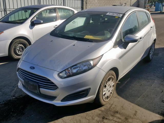 3FADP4TJ2GM170107 - 2016 FORD FIESTA S SILVER photo 2