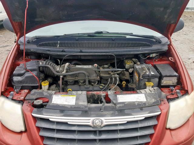 2A4GP54L16R714028 - 2006 CHRYSLER TOWN & COU RED photo 7