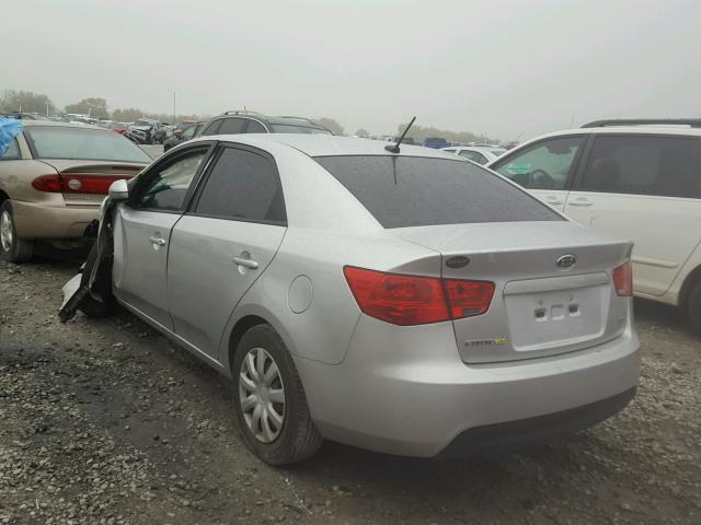 KNAFU4A26C5577321 - 2012 KIA FORTE EX SILVER photo 3