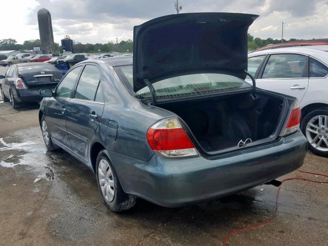 4T1BE30K35U055180 - 2005 TOYOTA CAMRY LE GREEN photo 3