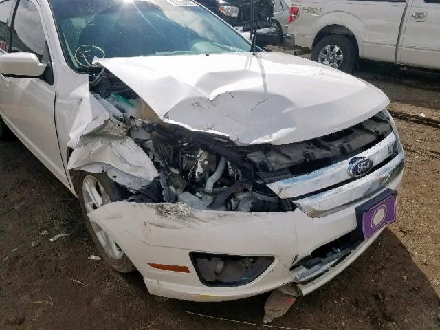 3FAHP0HA7CR436611 - 2012 FORD FUSION SE WHITE photo 9