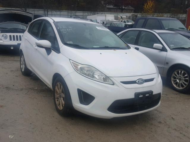 3FADP4EJ3DM117053 - 2013 FORD FIESTA SE WHITE photo 1