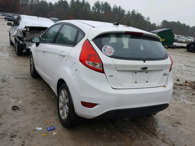 3FADP4EJ3DM117053 - 2013 FORD FIESTA SE WHITE photo 3