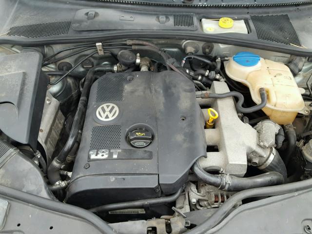 WVWAD63B75P006921 - 2005 VOLKSWAGEN PASSAT GLS GREEN photo 7